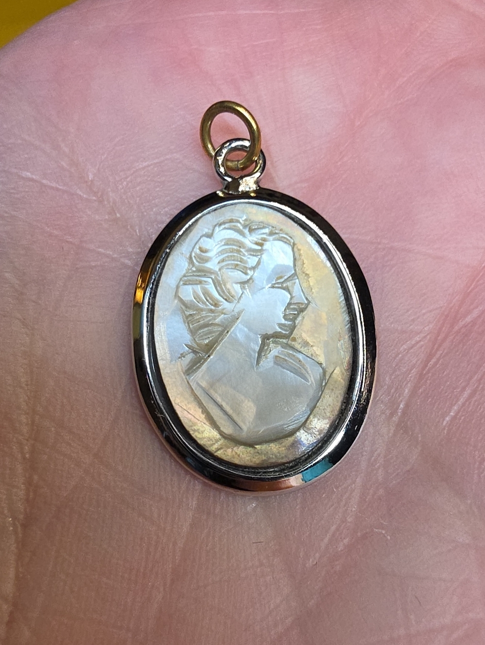 Vintage Mother-of-Pearl Cameo Pendant ▪︎ Set in Sterling Silver